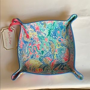 LAST ONE  Lilly Pulitzer Mermaid Print Valet